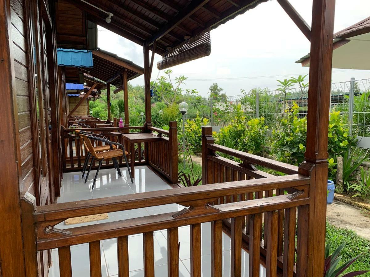 Tanah Penida Bungalows Ped Zewnętrze zdjęcie